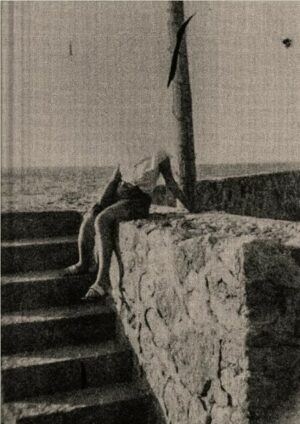 Ulrich Lebeuf, Italie, Naples, Spettri di famiglia, éditions de Juillet, mémoire, enquête, noir et blanc, charbonneux, mère, abandon, famille, fragments,