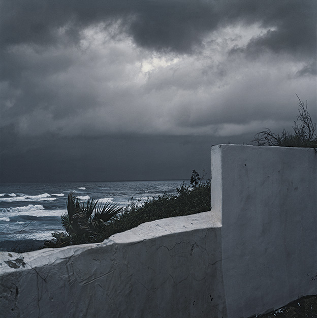 Seaside, rives, Méditerranée, Didier Ben Loulou, La Table Ronde, Israël, Gaza, temps, vestiges, dieux, mer, mémoire, lenteur, douceur, mémoire, Frédéric Martin 5ruedu, chronique, livre photo, rivages, 