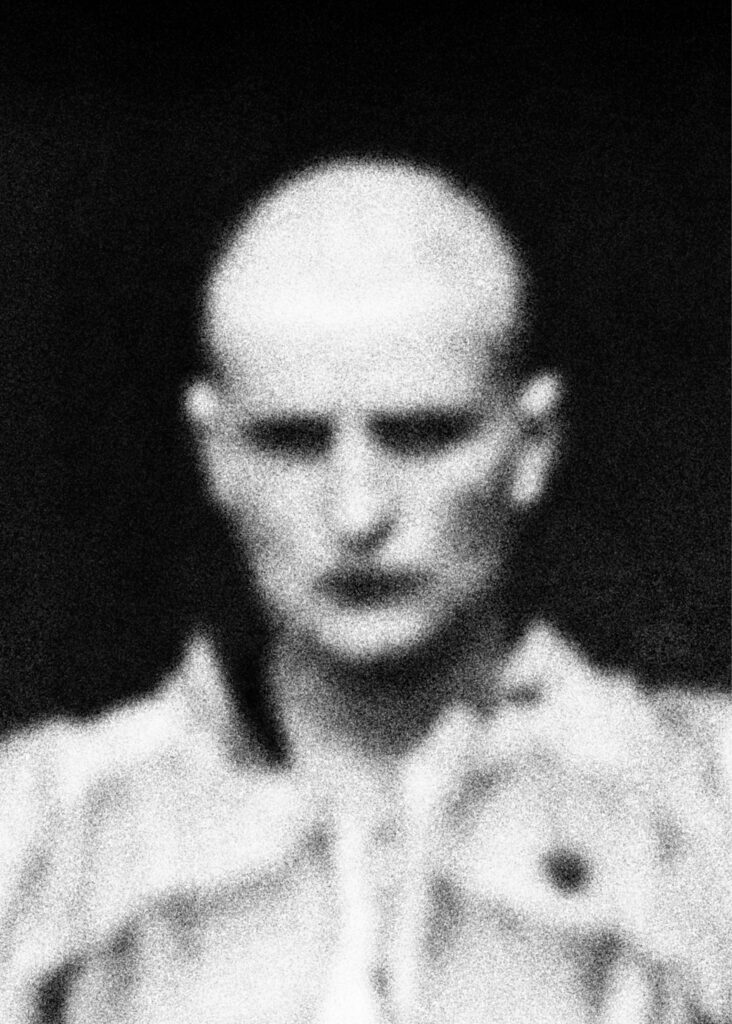 Chmp de bataille, Elie Monferier, Deuxième guerre mondiale, mémoire, nazisme, oubli, danger, Lebensborn, obscur, Hiroshima, collaboration, paix, fin, chronique, livre photo, Frédéric Martin, 5ruedu, 