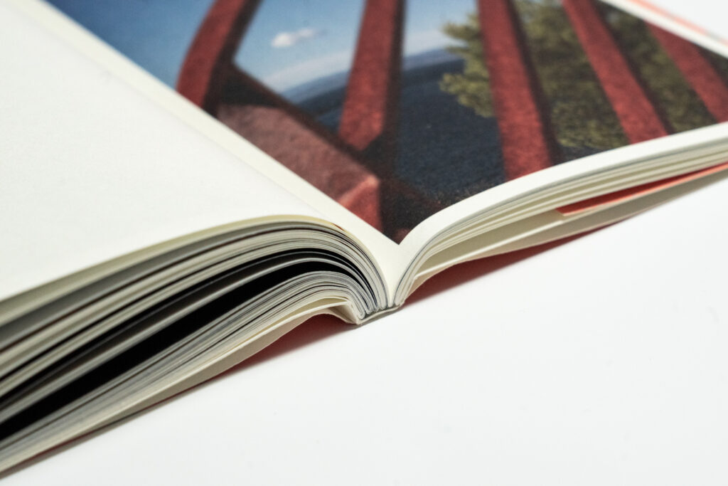 Rachele Casetta, Arnaud Bizalion Editeur, Méandres d'une île, Port-Cros, Méditerranée, territoire, beauté, poésie, rêverie, roc, roche, temps, chronique, livre photo, 5ruedu, Frédéric Martin,
