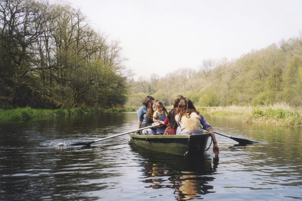 Lise Dua, Sororité, transmission, héritage, famille, éditions Isabelle Sauvage, mémoire, souvenirs, savoir, femme, mère, soeur, fille, livre, photographie, Frédéric Martin, chronique, 5ruedu, 