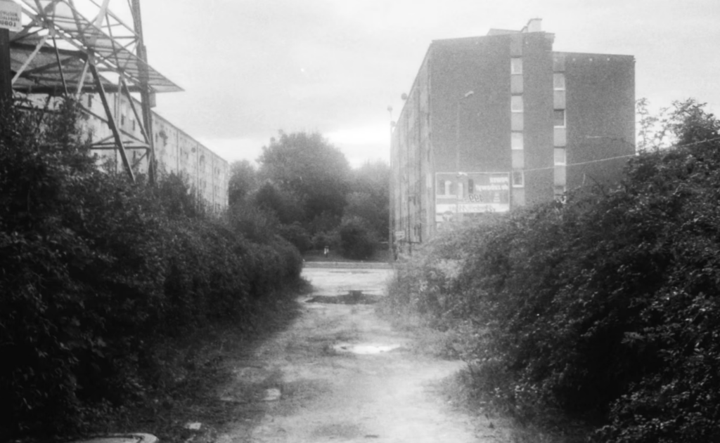  Susann Carmen Jagodzińska, Cé éditions, enfance, Je, impermanence, Echos of Photons, lumière, souvenirs, dérives, chronique, livre photo, Frédéric Martin, 5ruedu, 