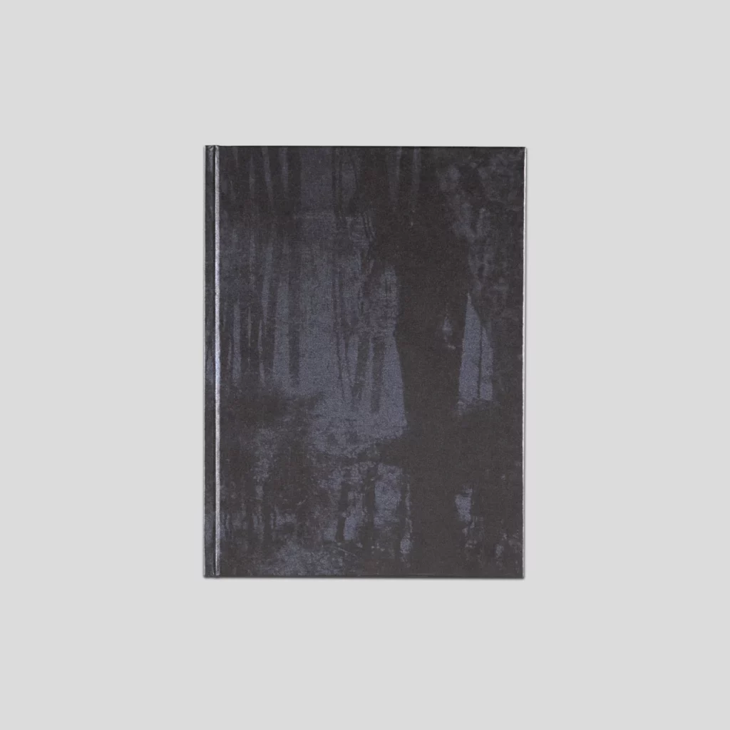  Susann Carmen Jagodzińska, Cé éditions, enfance, Je, impermanence, Echos of Photons, lumière, souvenirs, dérives, chronique, livre photo, Frédéric Martin, 5ruedu, 