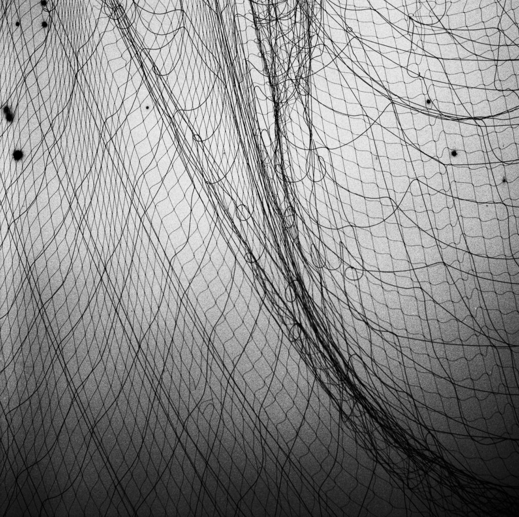 Jean-Pierre Angei, éditions Emulsions, IDDU, Stromboli, Italie, Volcan, Eoliennes, île, Nature, humain, lien, relation, vie, chronique, livre photo, Frédéric Martin, 5ruedu, 