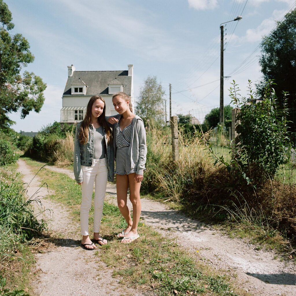 Guillaume Nédellec,, L'écume de nos jours, Bretagne, mémoire, famille, grands-parents, médium, enfance, deuil, Atelier Manez, Frédéric Martin, 5ruedu, chronique, livre, photographie, 