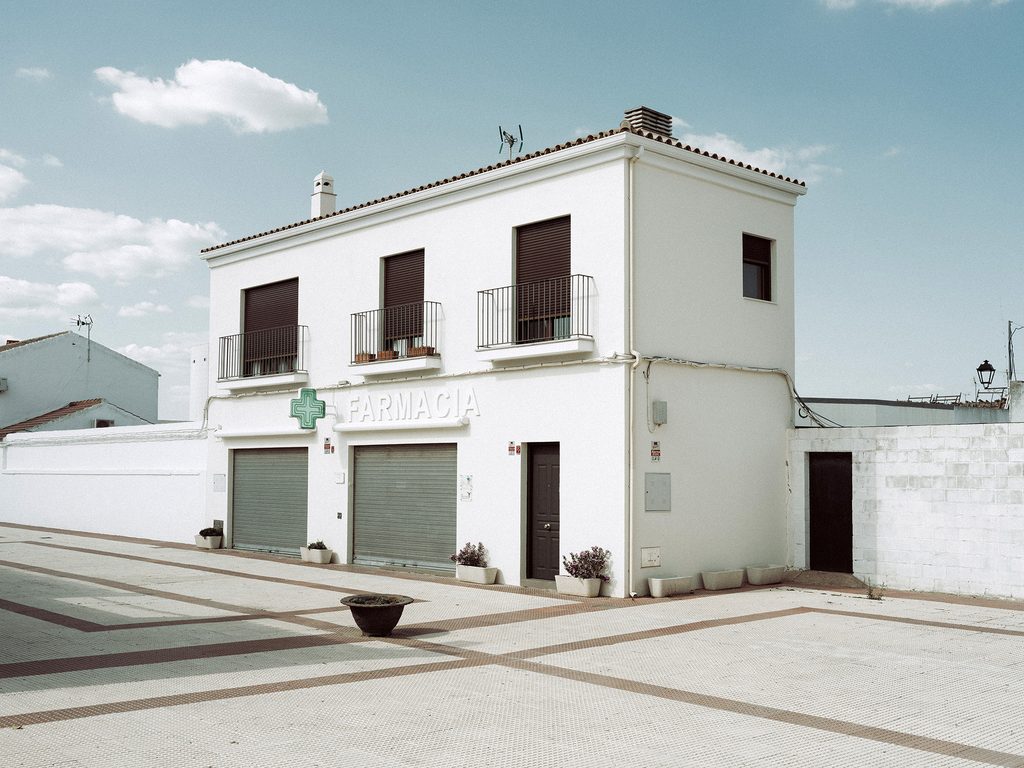 Patrick Cockpit, éditions Revelatoer, Pasaron, dystopie, Franco, Espagne, mémoire, silence, villages, chronique, livre, journal, photo, 5ruedu, Frédéric Martin,