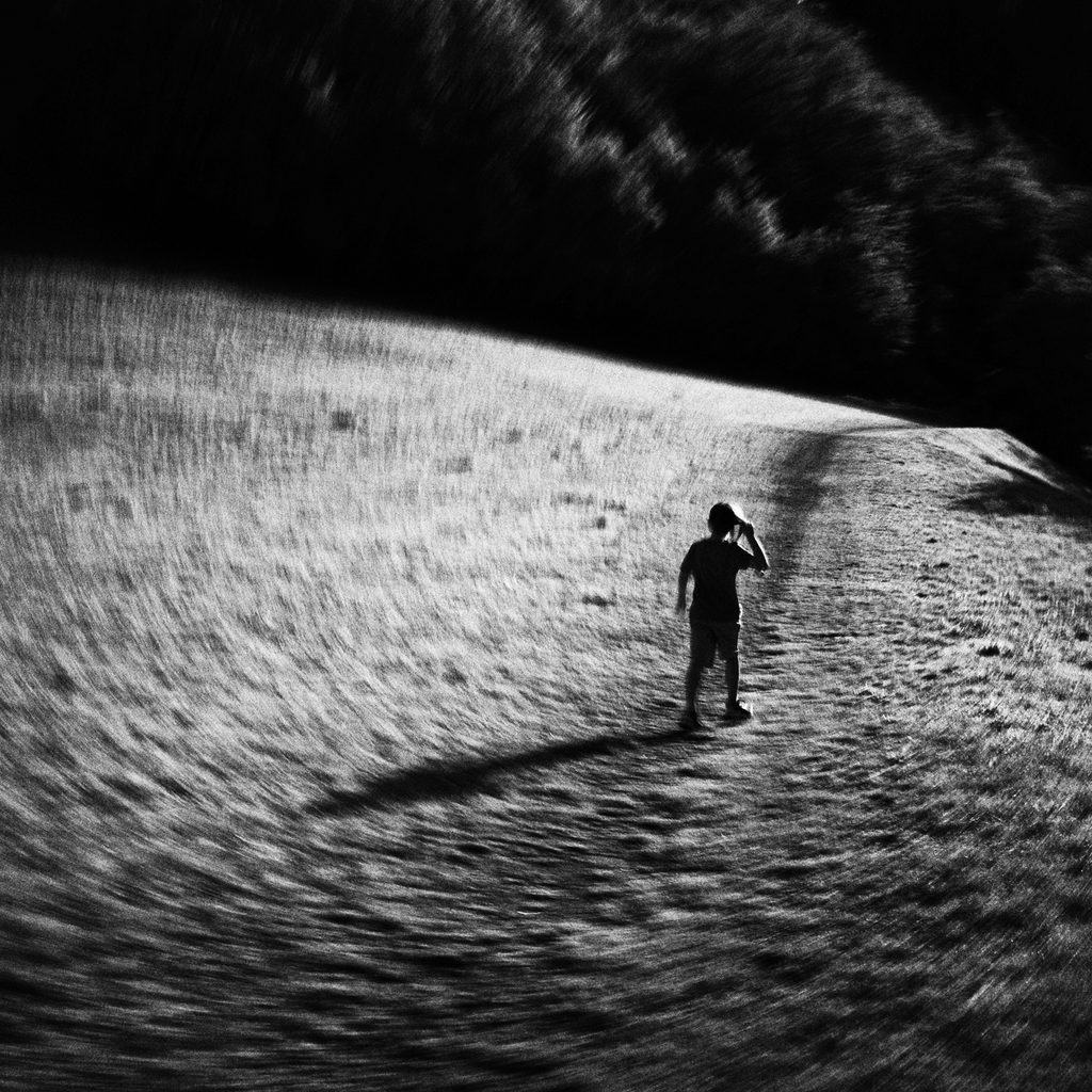 éditions Sur La Crête, La 7ème Vallée, Guillaume Noury, Pyrénées, enfance, mémoire, réminiscences, sensations, souvenirs, chronique, livre, photo, Frédéric Martin, 5ruedu,